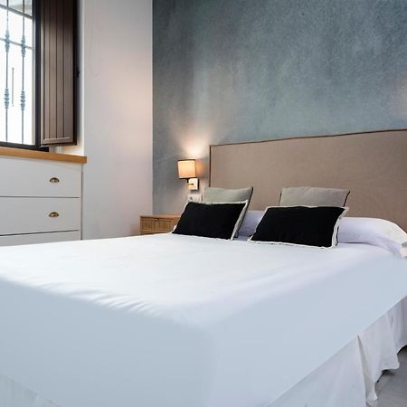 Unika Homes Puerta De La Maestranza Seville Ngoại thất bức ảnh