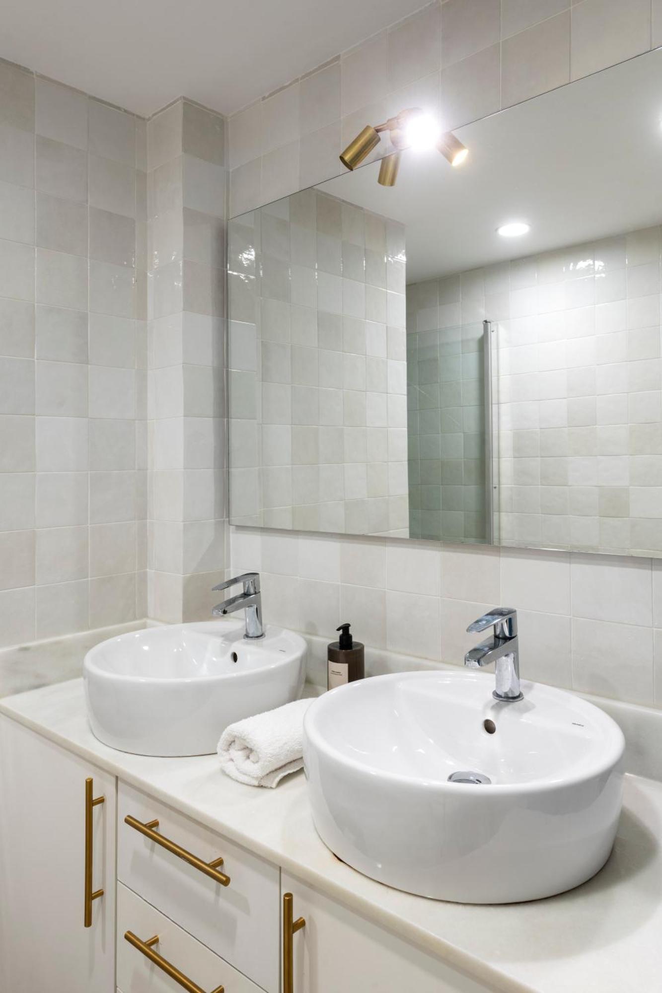 Unika Homes Puerta De La Maestranza Seville Ngoại thất bức ảnh