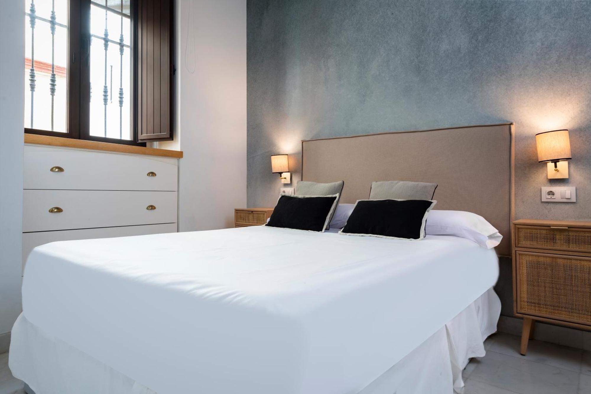 Unika Homes Puerta De La Maestranza Seville Ngoại thất bức ảnh