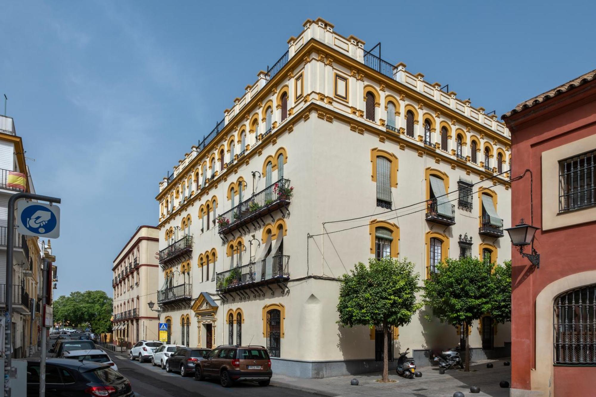 Unika Homes Puerta De La Maestranza Seville Ngoại thất bức ảnh